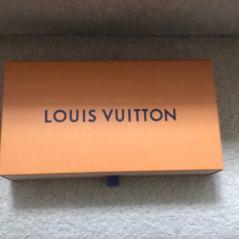 Louis Vuitton pull drawer gift box. Authentic